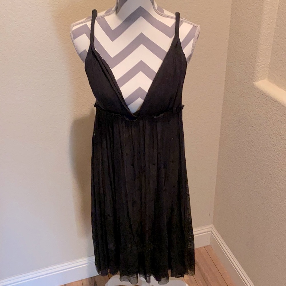 Max studio size M black lace over tan silk slip